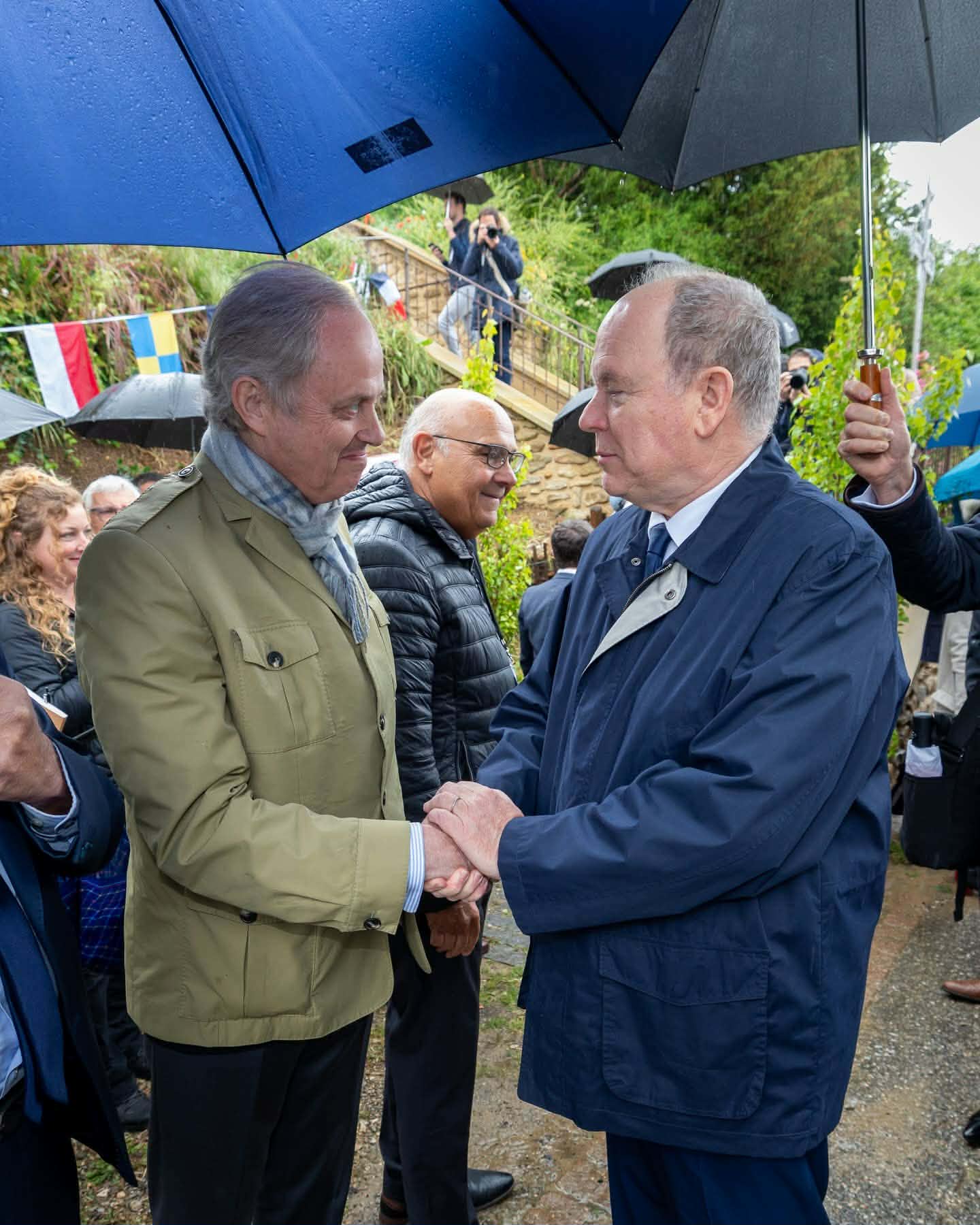 Le Comte de Paris au c&ocirc;t&eacute; du prince Albert II de Monaco
